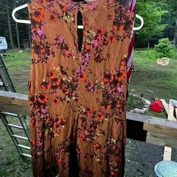 Mission Supply Co. Sleeveless Collared V-Neck Floral Blouse Womens Sz L - Picture 2 of 4